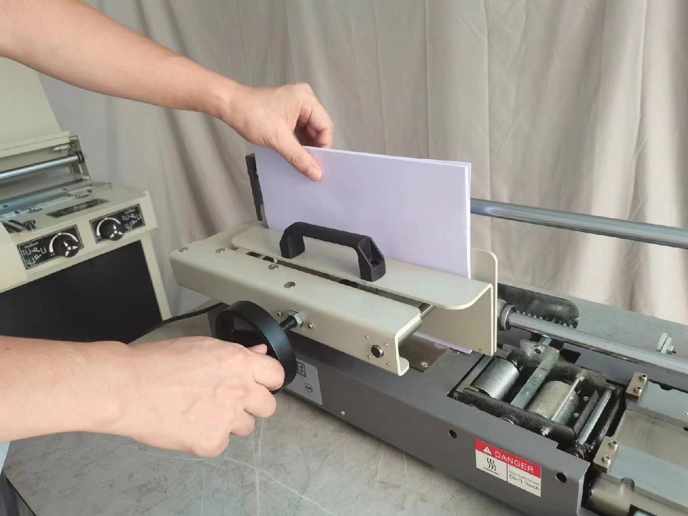 Professionelle industrielle He – Binding Machine Comb Bewertung und Preis